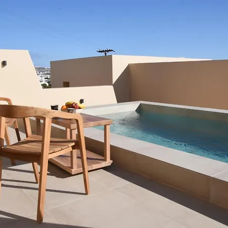 Living Moments * Fira (Santorini)
