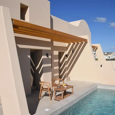 Living Moments Fira (Santorini)