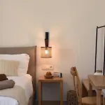 Living Moments Fira (Santorini)