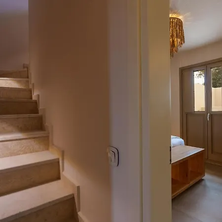 Living Moments Villa Fira (Santorini)