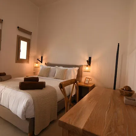 Living Moments * Fira (Santorini)