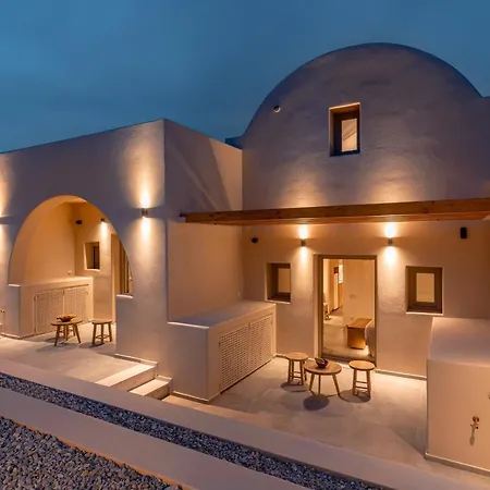 Living Moments Villa Fira (Santorini)