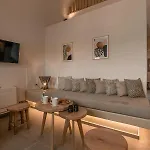 فيلة Living Moments ثيرا