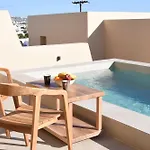 Living Moments فيلة ثيرا